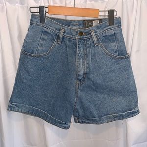 Vintage high waisted jean shorts